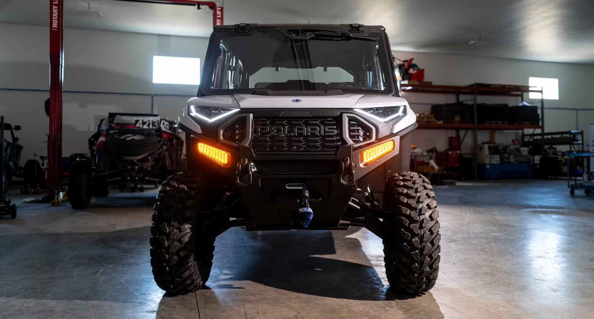 Ranger XD 1500 with Turn Signal Bumper Lights (Dual-color: retains white light function)