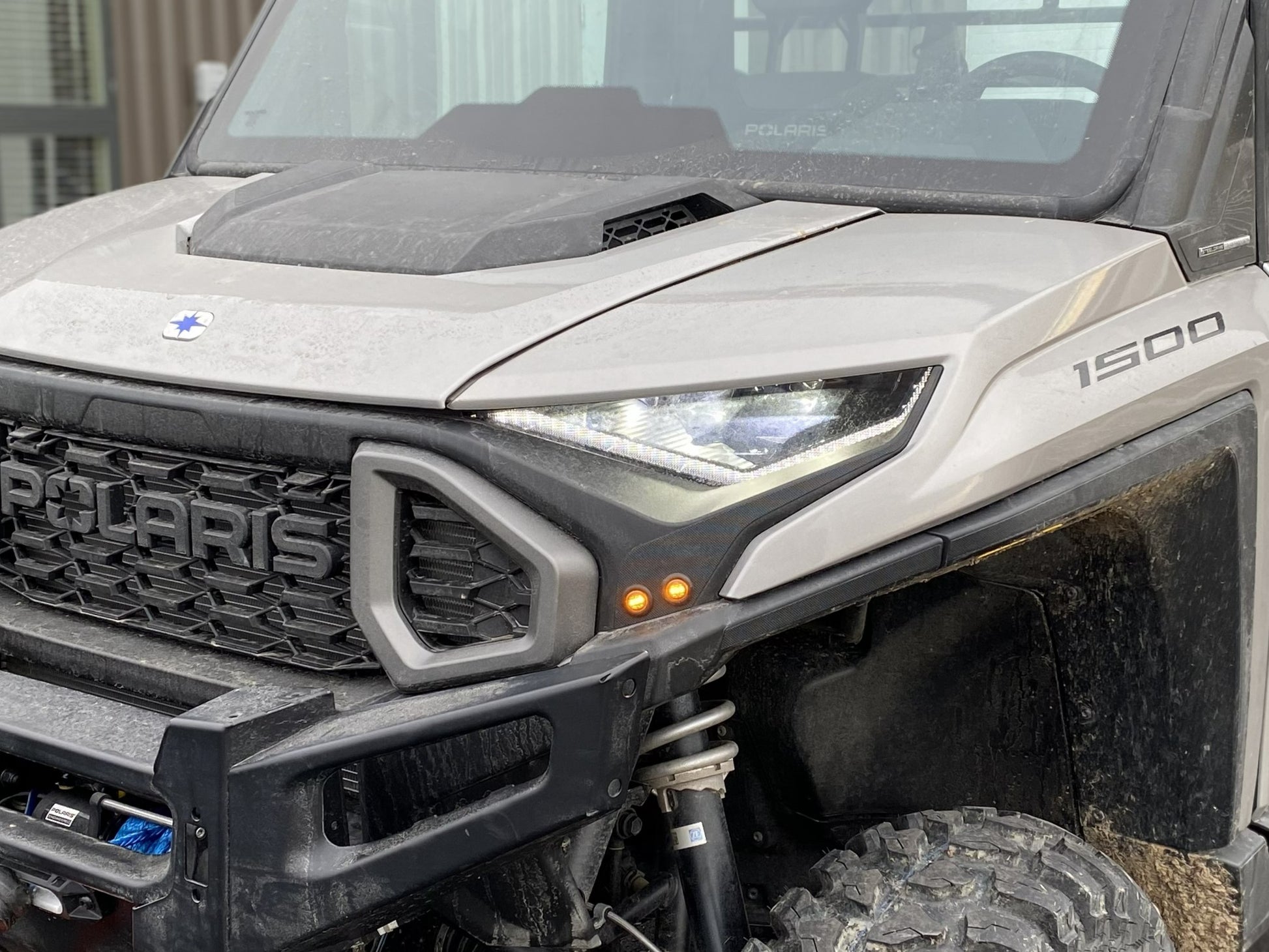 Ranger XD 1500 with 3/4" Round LEDs